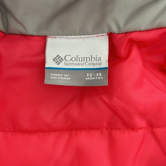 Columbia snowsuit 12-18 months - Picture 2 of 2